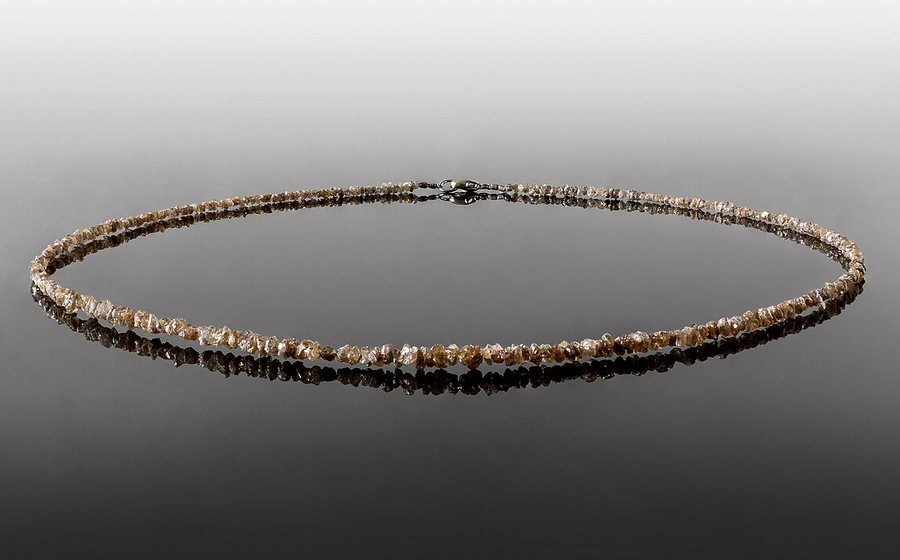 Gemstone line necklace (representative photo)